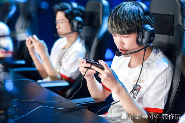 默契配合尤 默契配合尤